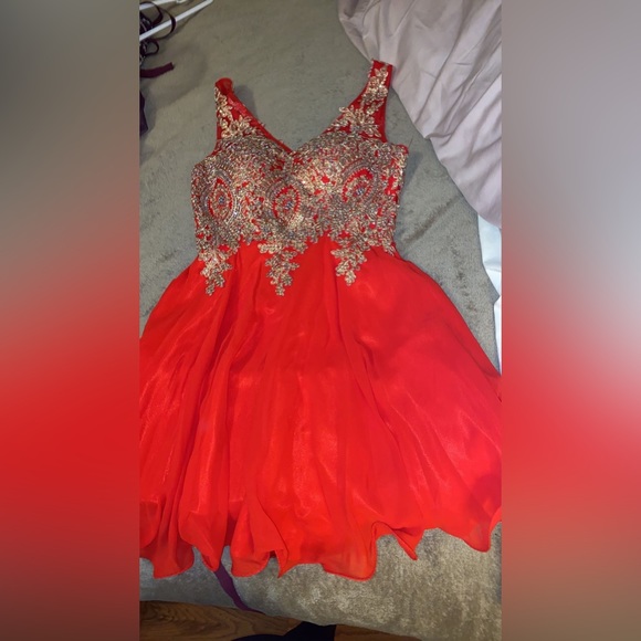 Size 16/18 red and dance/prom gold dress - Picture 2 of 2